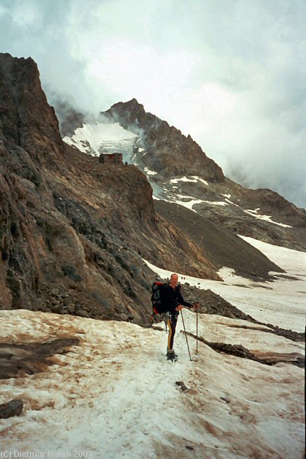 Wieder an der Hütte