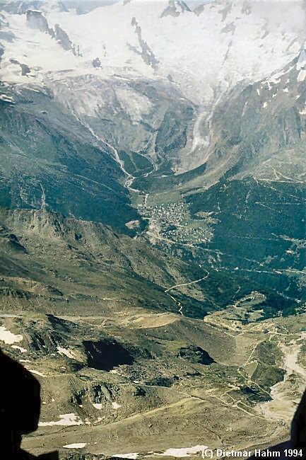 Blick vom Gipfel nach Saas Fee