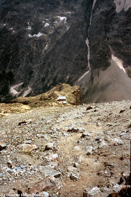 Oberhalb der Hütte