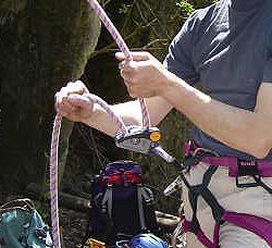 [K&ouml;rpersicherung mit Grigri: Schritt 1]